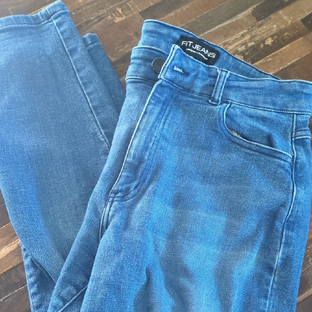 FIT JEANS Womens Skinny Jeans in Blue